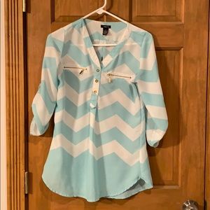 Rue 21 Chevron top